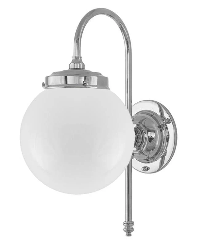 Badrumslampa - Blomberg 80 nickel, opalvit klot